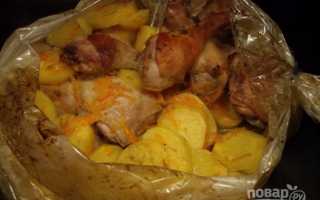 Курица с картошкой в рукаве в духовке — самые вкусные рецепты запекания