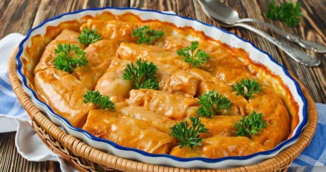 Разнообразим вкус голубцов: интересные рецепты приготовления соуса