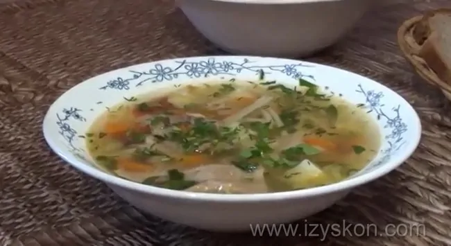 Вкуснейший суп из кролика готов.